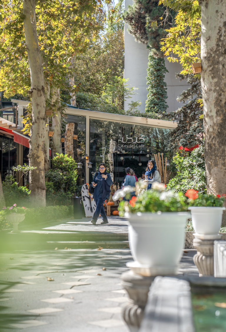 کافه موزه زمان زعفرانیه